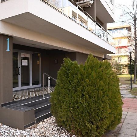 Welcome To Bucharest Airport Residences & Therme-Self Check-In Otopeni Dış mekan fotoğraf